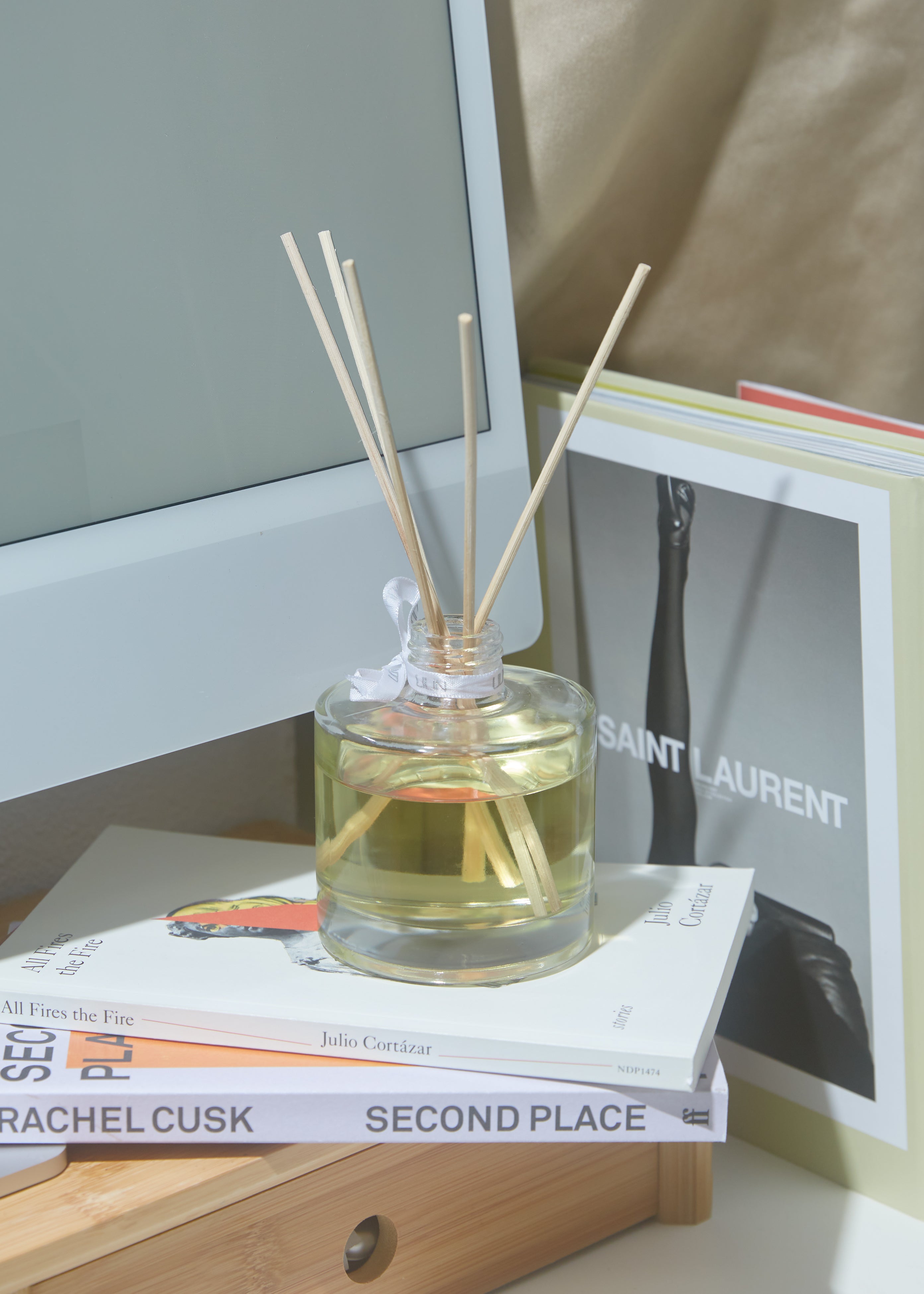 Lush Diffuser lush diffuser – Lilin